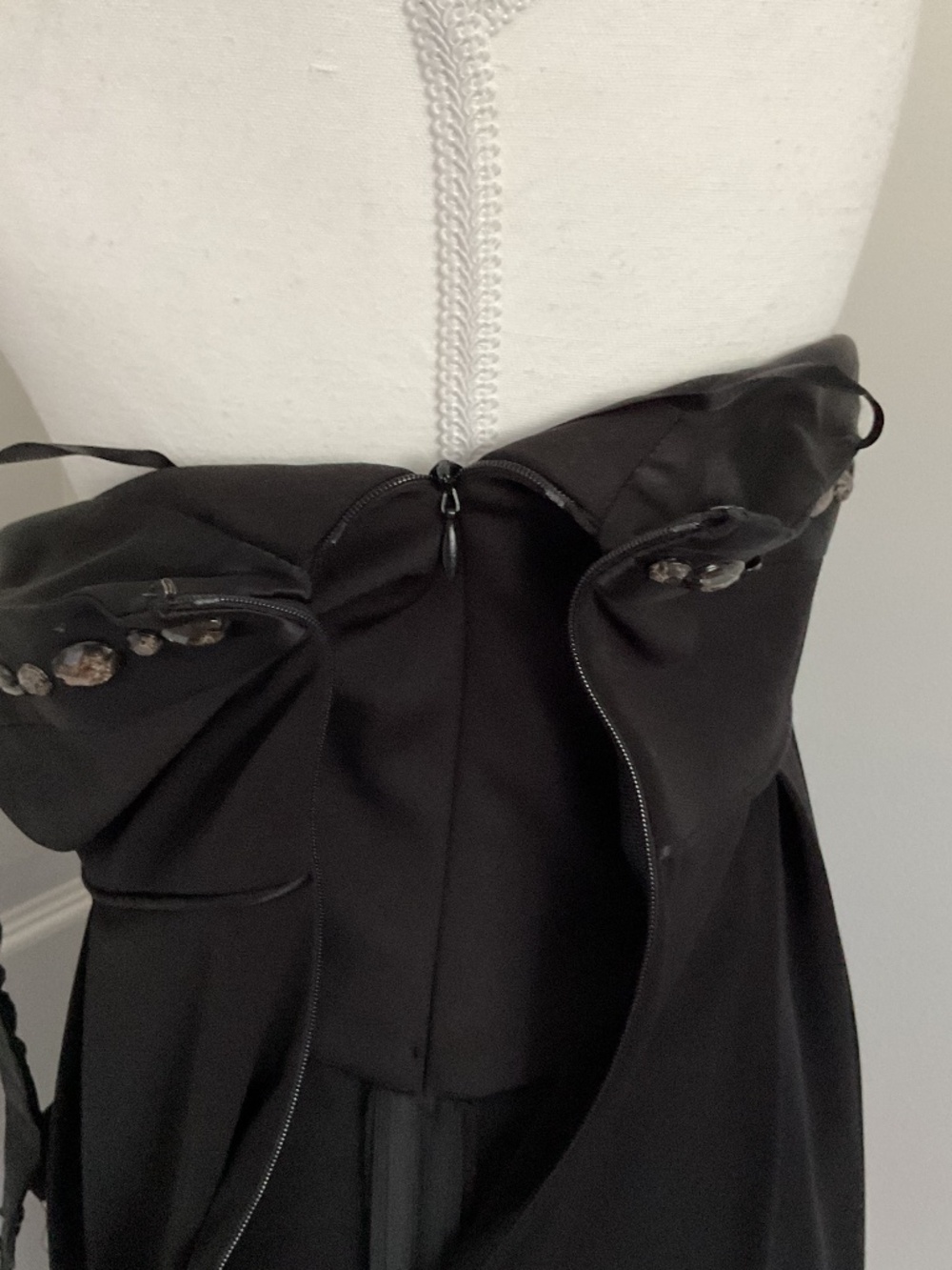 ✨Laundry By Design Black Jewelled Halter Bubble Hem Dress - size 4 - Picture 10 of 12